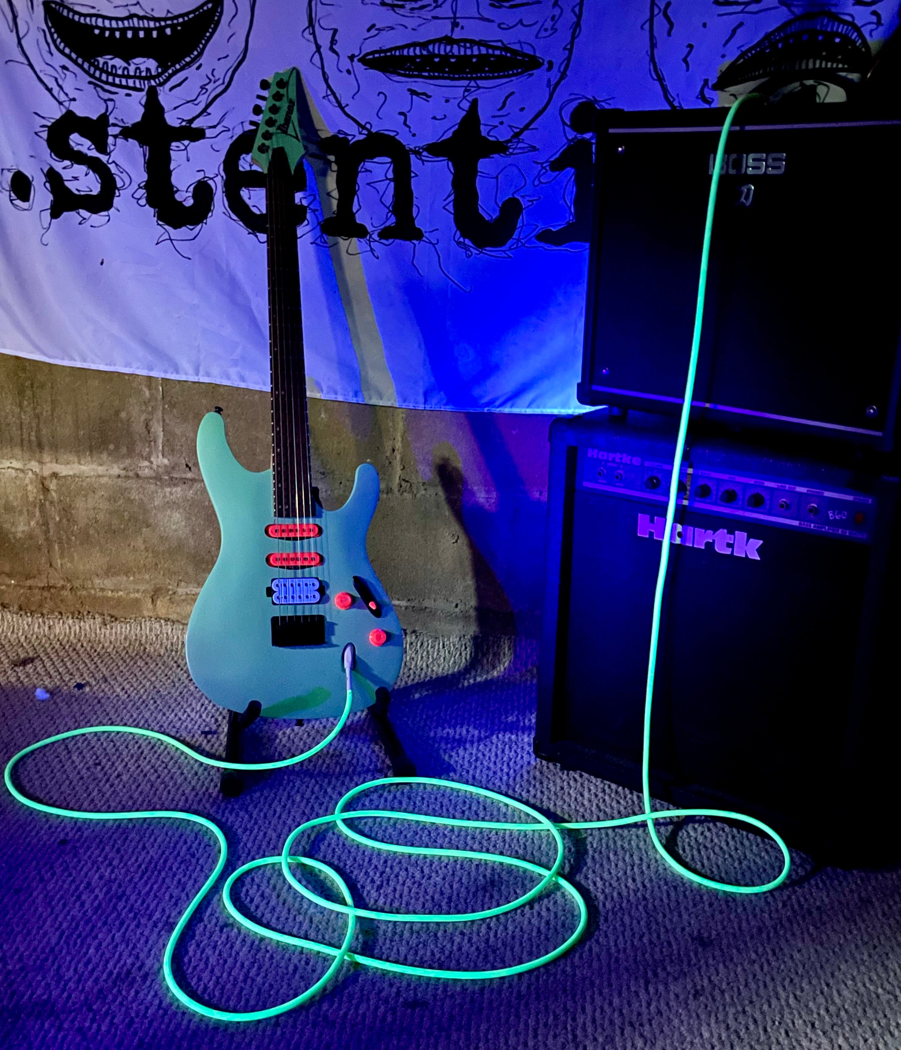 Pig Hog Glow In The Dark Instrument Cable 10ft