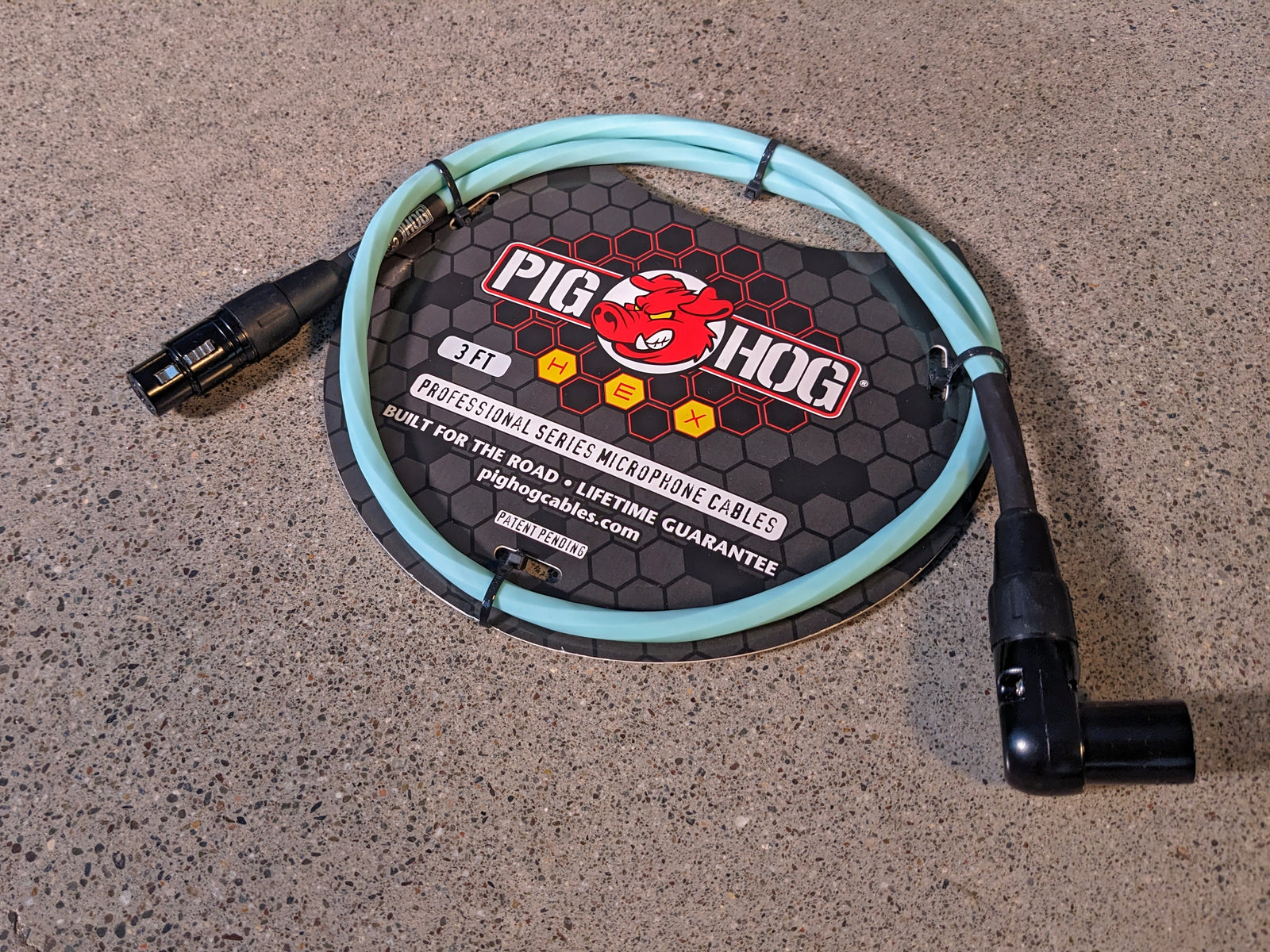 Pig Hog Hex Series Right Angle Mic Cable, 3ft - Seafoam Green