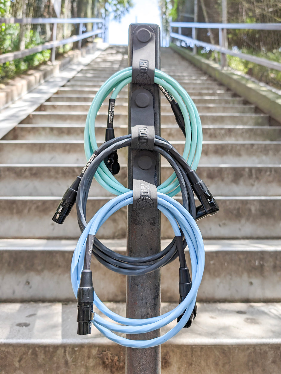 Pig Hog Hex Series Right Angle Mic Cable, 6ft - Daphne Blue