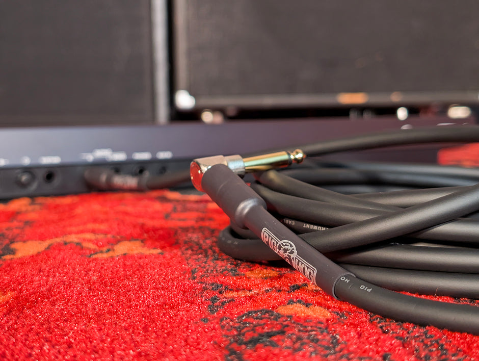 Pig Hog 25ft 1/4" - 1/4" Right Angle 8mm Inst. Cable