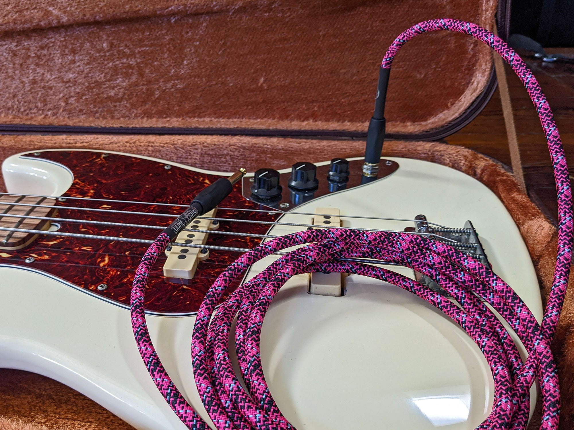 Pig Hog "Pink Graffiti" Instrument Cable, 20ft Straight